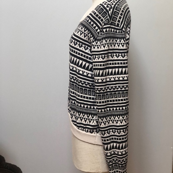 𝅺bcbg Generation black and cream sweater‎ size M/L - Picture 5 of 9